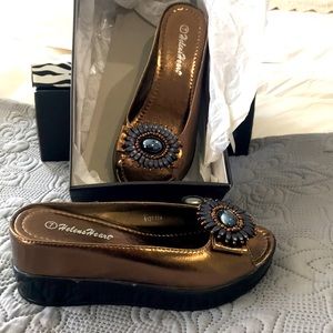 Helens Heart Sandals